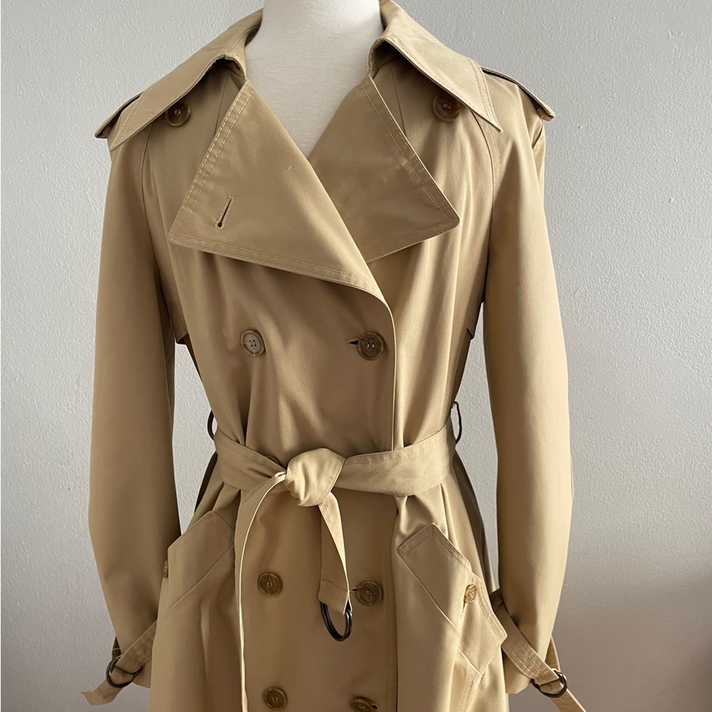 Vintage classic tan dolman sleeved raincoat - Picture 3 of 15